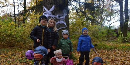 Světla, pohádky a dobrodružství: Lampiónový průvod Dobříšku slaví 20 let