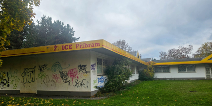 Tržnice Ryneček na konci nájmu: město tlačí na doplatek, parkoviště v nedohlednu