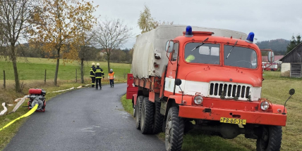 Hasiči devátého okrsku prověřili připravenost při cvičení v Hutích pod Třemšínem