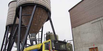 Na údržbu D4 mezi Příbramí a Pískem je připraveno 2000 tun soli a šest sypačů