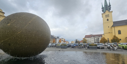 Levitace funguje, vodotrysky částečně mlčí. Kašna na TGM čeká na jarní servis