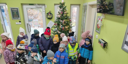 Hurá akce pro chrty: Dobré skutky v MŠ Školní pokračují