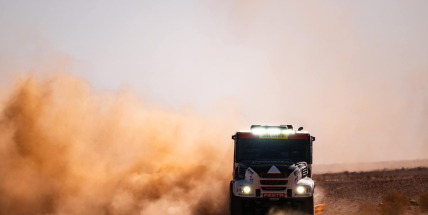 Macíka láká dakarský hattrick, podpisy a vzkazy fanoušků mu dodávají energii