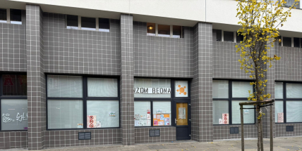 Z druhé strany lavičky: Bedna není volnočasovka. Je to záchytný bod