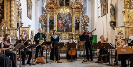 Adventní čas v Rožmitále nabízí bazárek, koncerty i mikulášskou nadílku