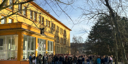 Příbramské gymnázium se připojilo k studentskému protestu za klima