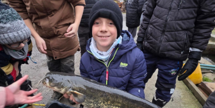 Děti nahlédly do života ryb v sádkách v Rožmitále