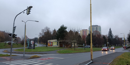 Řidiči pozor! Semafory v křižovatce u Asie jsou stále mimo provoz