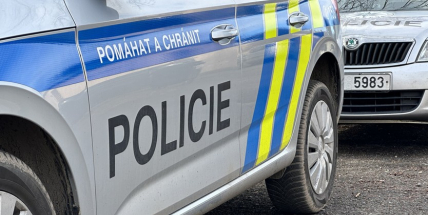Policie hledá svědky nehody v Příbrami, kde auto srazilo chodce