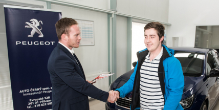 Peugeot 308 GT byl dnes slavnostně vyhlášen vítězem Příbramského auta roku 2015