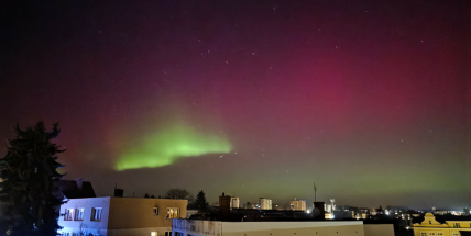 Polární záře ve středních Čechách. Snímky ze Sedlčanska vás dostanou