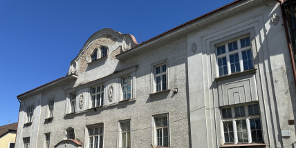 Dům s cenou 20 milionů a energetickým štítkem G. Zastupitelé rozhodnou, zda půjde do dražby