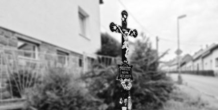 Nový křížek na Březových Horách. A jak to bylo doopravdy se vznikem osady?