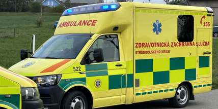 Hasiči likvidovali požár v Příbrami, na místě zasahovali i záchranáři