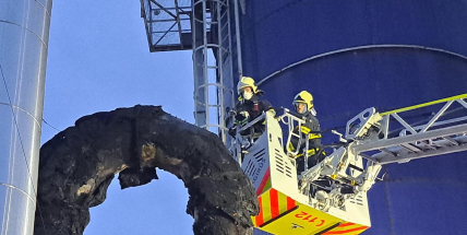 Hasiči v noci likvidovali požár v Březnici