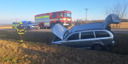 Nehoda blokuje provoz nad Rožmitálem, několik zraněných