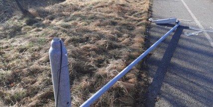 Když se někdo nudí, trpí koše a lampy. Příbram přišla o 270 tisíc