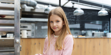 Středočeští hygienici prověřili 203 školních jídelen, nedostatky zjistili v 60