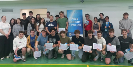 Studenti pomáhali nemocné holčičce