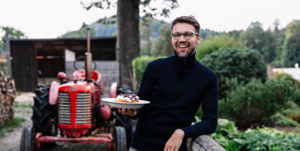 LiStOVáNí s Lukášem Hejlíkem přiveze silný příběh knihy Blízcí