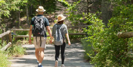 Zrod nové tradice? Březnický špacír zve na první kroky