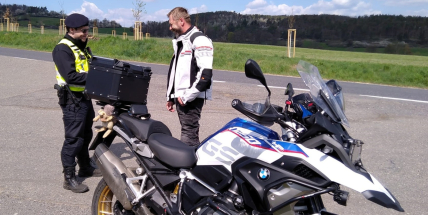 Další silniční kontroly odhalily desítky přestupků: špatný technický stav vozidel o řidiče pod vlivem alkoholu