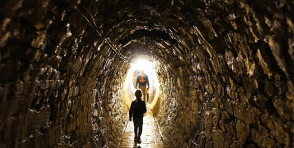 Tipy na víkend: Vzpomínky v Hornickém muzeu, komentovaná prohlídka výstavy nebo brdská lesní bitva!