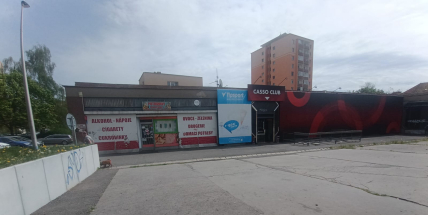 MOTOTECHNA, jak ji neznáte! V neděli se místo promění na sousedský dvůr