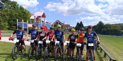 Bajkeři, děti i nejmenší na odrážedlech: BSK GIRO Pičín znovu rozjede Brdy