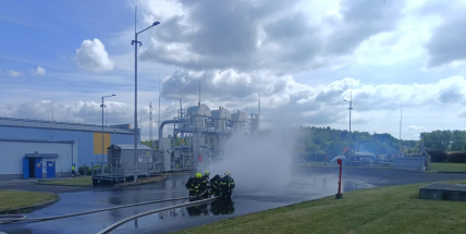 Jesenice zažila simulaci katastrofy: 19 jednotek hasičů řešilo požár po výronu plynu