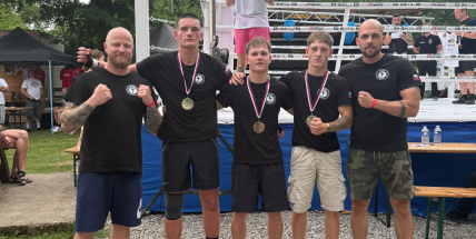 Tři vítězství na cizí půdě. Boxeři Rasken Gymu zazářili na galavečeru Bene Patron Boxing