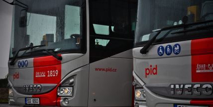 PID se propojí s Jihočeským krajem. S jízdenkou nově dojedete i na Orlík nad Vltavou