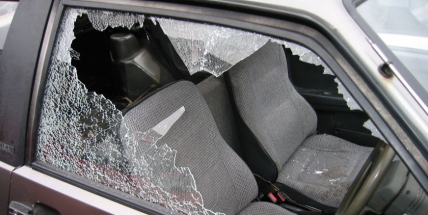 Policisté chytli muže, na kontě má minimálně 8 vykradených aut