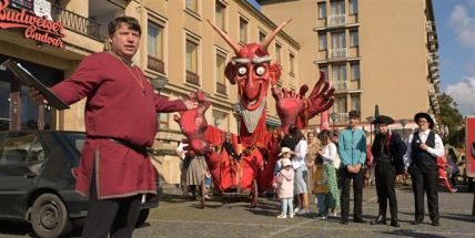 Pískfest startuje a studenti mají dárek: Ostře sledované vlaky jen za 90 Kč. Stačí průkaz.