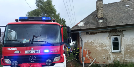 Profesionální hasiči dostanou od Středočeského kraje vyšší příspěvek