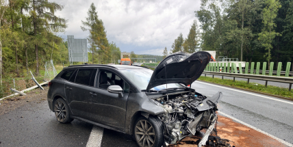 Čtvrteční nehody na Příbramsku zaměstnaly záchranáře, jedna řidička skončila v nemocnici