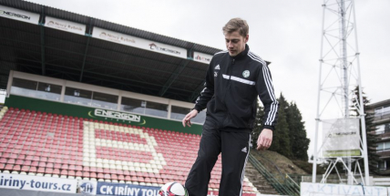 Sázka: Zvládne Petr Větrovský 100 „nožiček“?