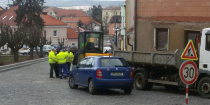 Hrabákova ulice je rozkopána. Od rekonstrukce již podruhé