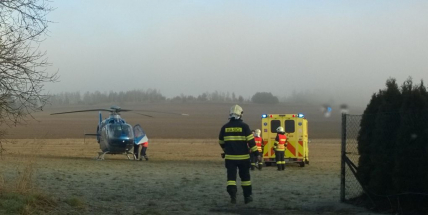Silnice na Milín je kvůli vážné nehodě uzavřena, zasahuje vrtulník