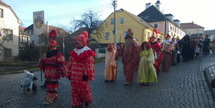 Na mnoha místech v Česku o víkendu vyšly masopustní průvody