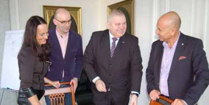 Hejtman Petera včera navštívil Příbram