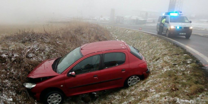 Dostal smyk a sjel do příkopu