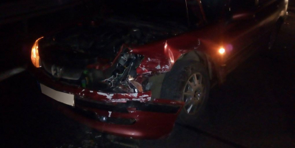 Pozor na Skalce, srazily se zde dva vozy