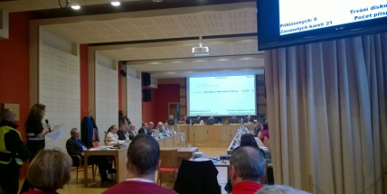Město stále nezajistilo archiv záznamů ze zastupitelstva