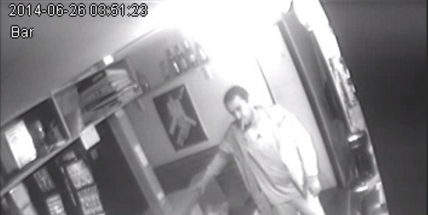 Kriminalisté pátrají po lupiči z pražského baru, možná je ze středních Čech