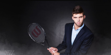 Příbramský rodák Veselý porazil v Monte Carlu Djokoviče