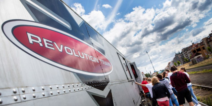 Protidrogový vlak přijede až na konci června