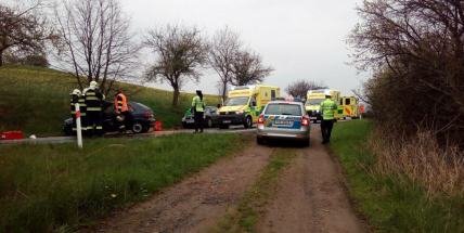 Vážná dopravní nehoda u Jablonné komplikuje provoz
