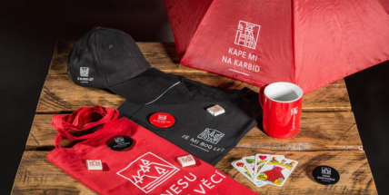 Propagační předměty k 800. výročí jsou od dnešního dne v prodeji