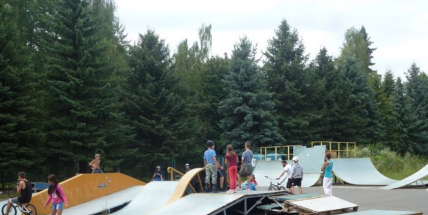 Když adrenalin, tak ve skateparku s Bednou